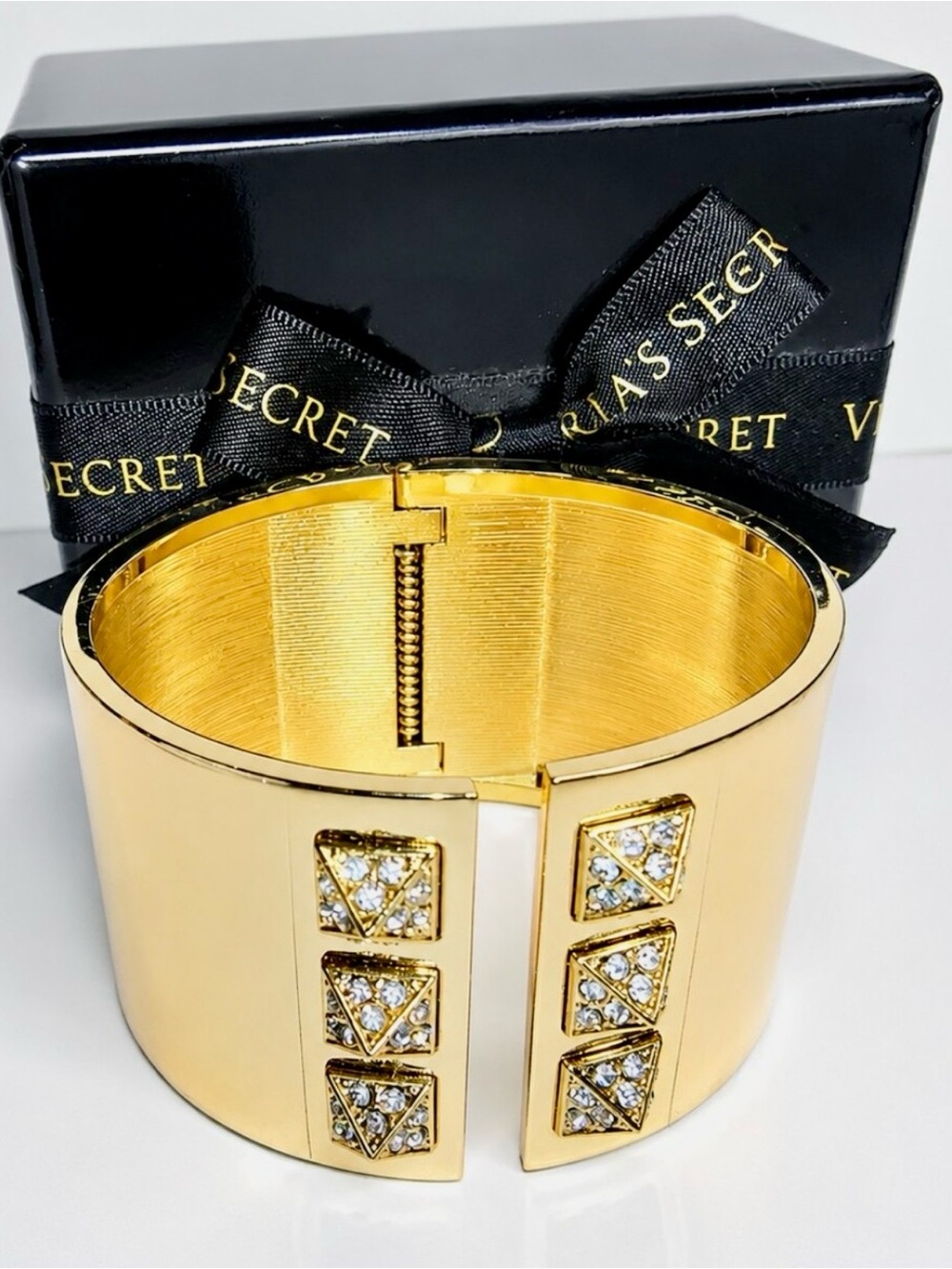 Victoria's Secret Limited Edition Gold Tone Rhinestone Pyramid Stud Hinged Cuff